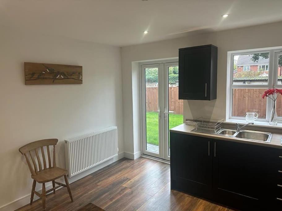 Immaculate House In Doncaster Villa Cantley  Exterior photo